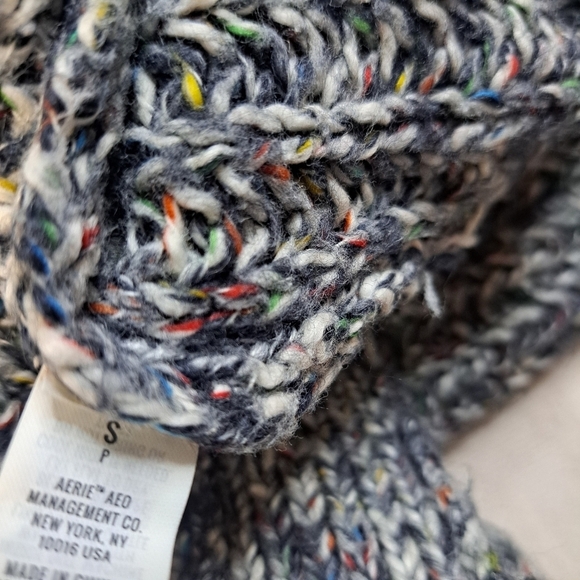 AERIE Gray White & Multicolor Sweatshirt Side Slits At The Bottom Size Small - Picture 8 of 10